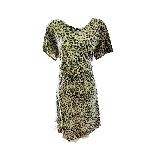 Old Navy Tall Animal Print T-shirt Dress with Cinched Waist - Picture 1 of 3